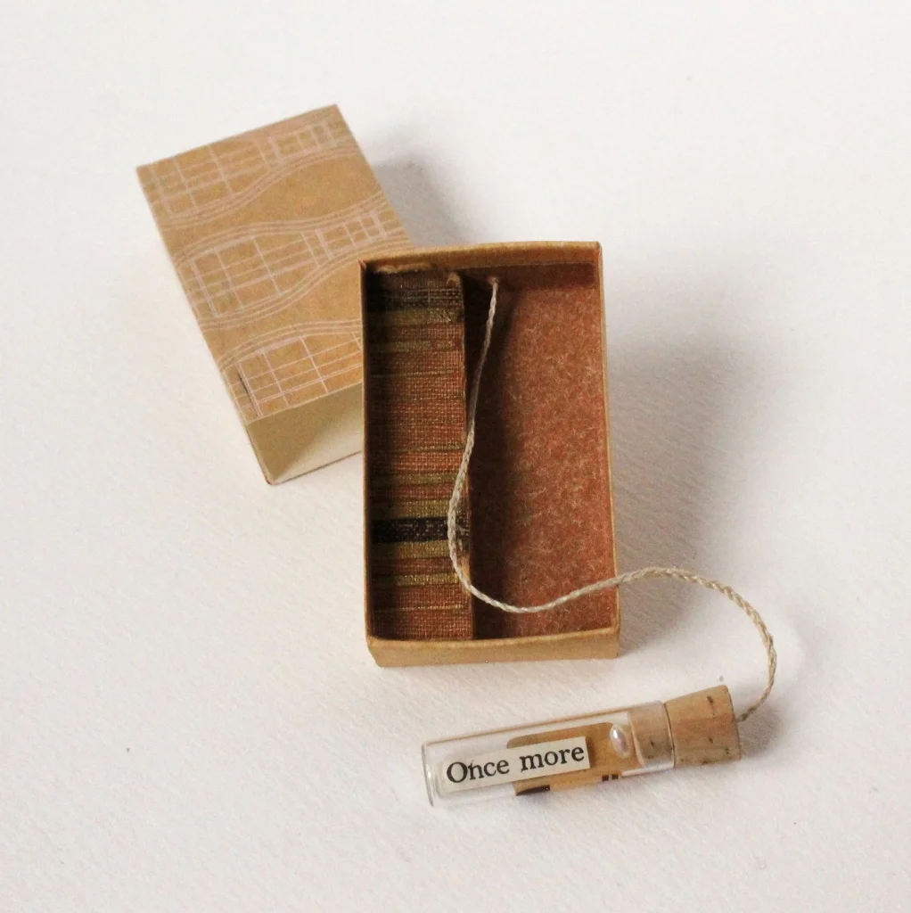 paperiaarre-matchbox-art-2017-11-4.jpg