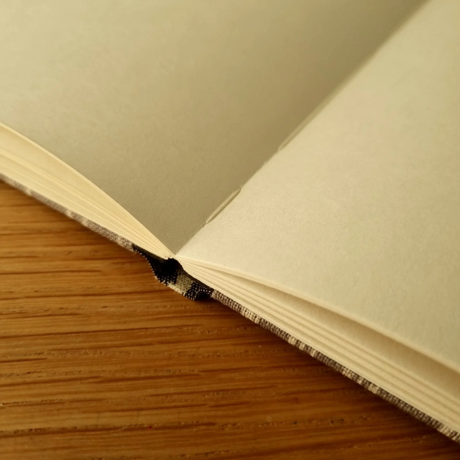 paperiaarre-kimono-notebook-05-2320230525_135139.jpg