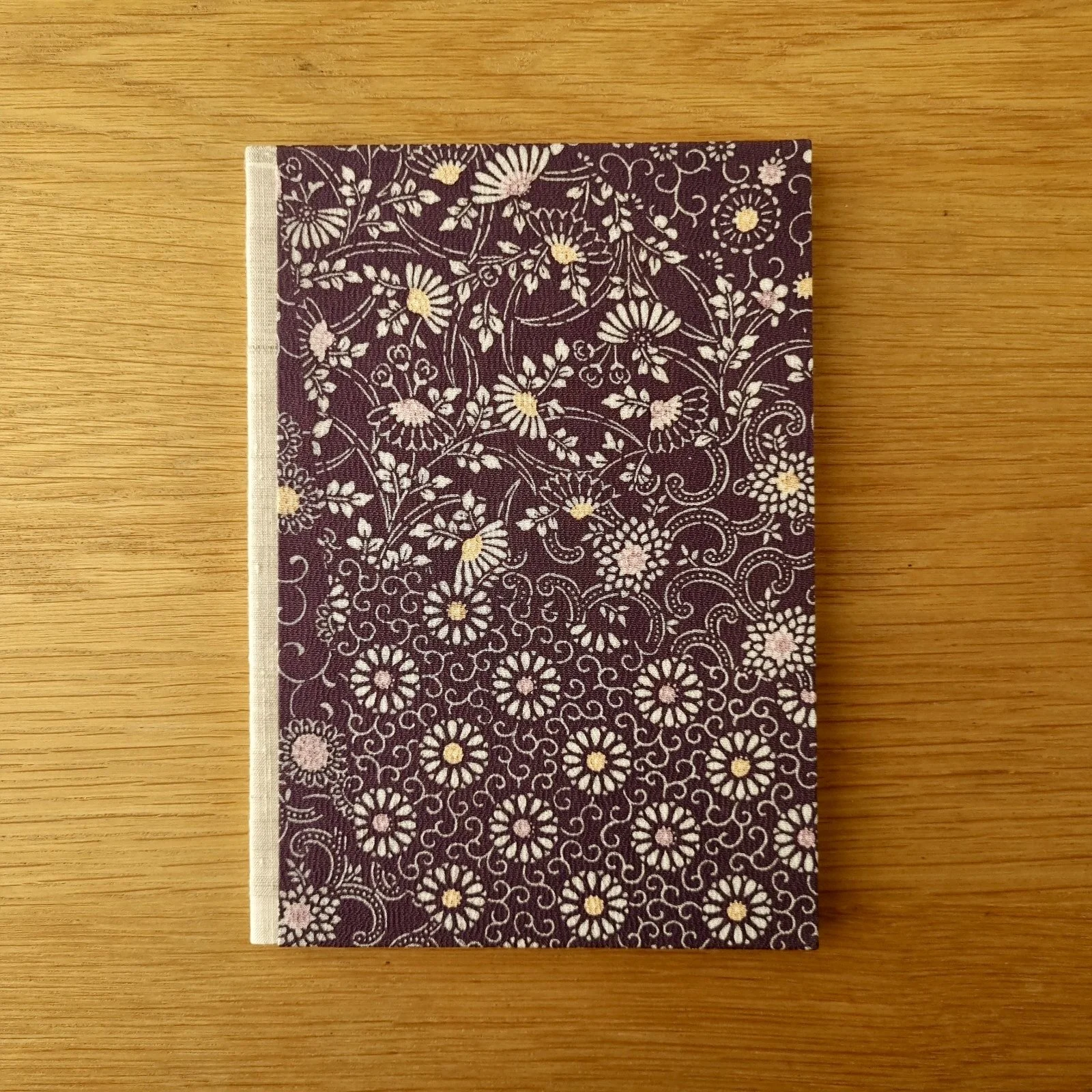 paperiaarre-kimono-notebook-05-2320230525_135848.jpg