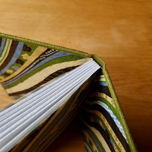 7 tips for more professional looking handmade books — paperiaarre
