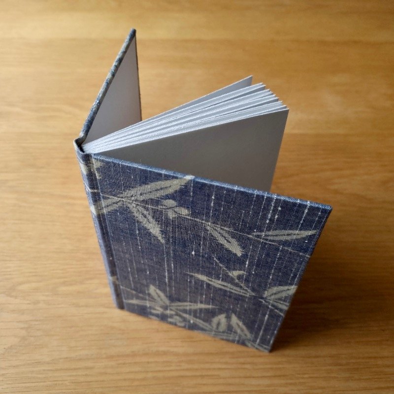 paperiaarre-kimono-notebook-11-2320231215_133701.jpg