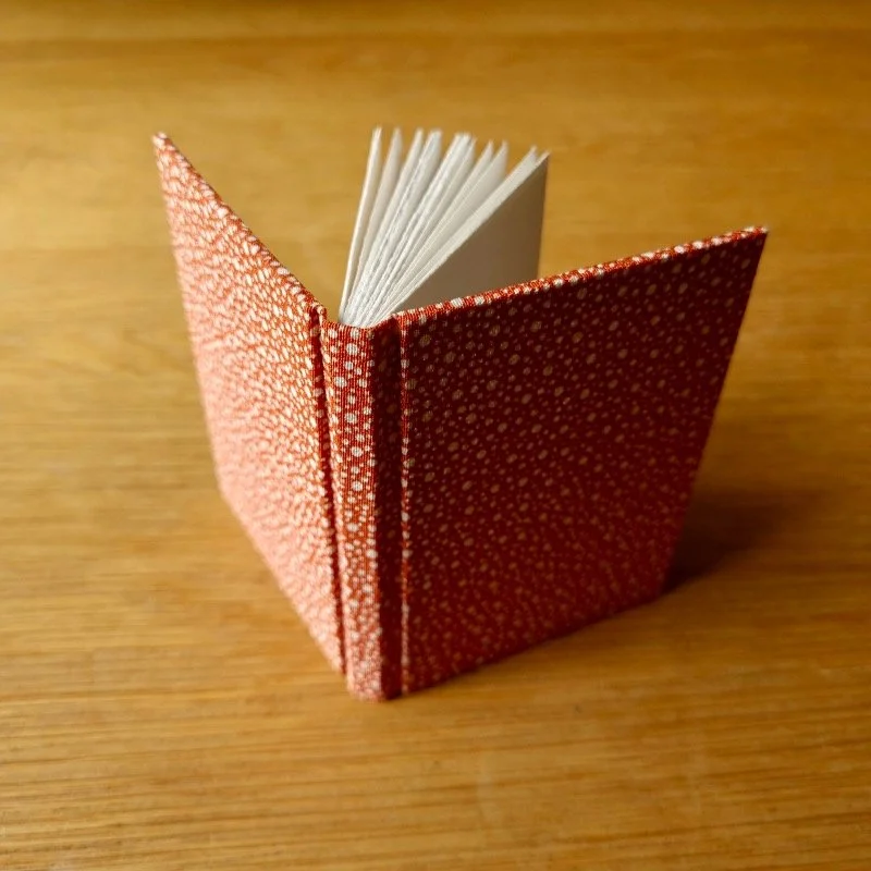 paperiaarre-kimono-notebook-6-2620260617_142037.jpg