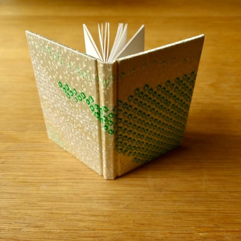 paperiaarre-kimono-notebook-6-2620260617_143619.jpg