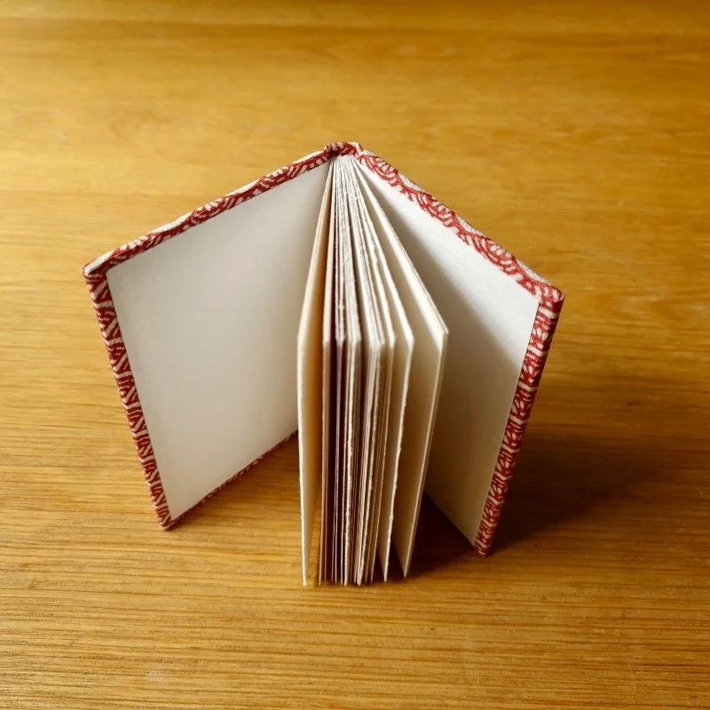 paperiaarre-kimono-notebook-6-2620260617_142247.jpg