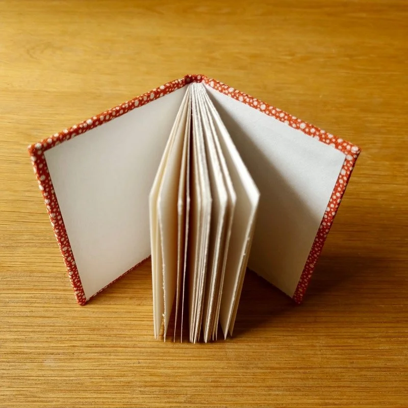 paperiaarre-kimono-notebook-6-2620260617_142024.jpg