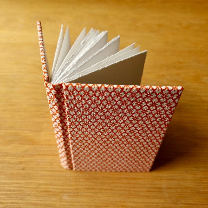 paperiaarre-kimono-notebook-6-2620260617_142538.jpg