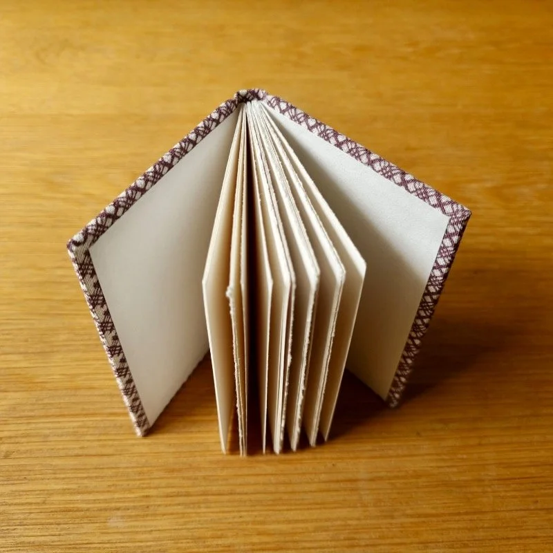 paperiaarre-kimono-notebook-6-2620260617_141758.jpg