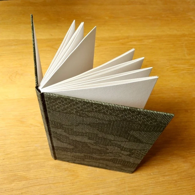 paperiaarre-kimono-notebook-6-2620260617_133757.jpg