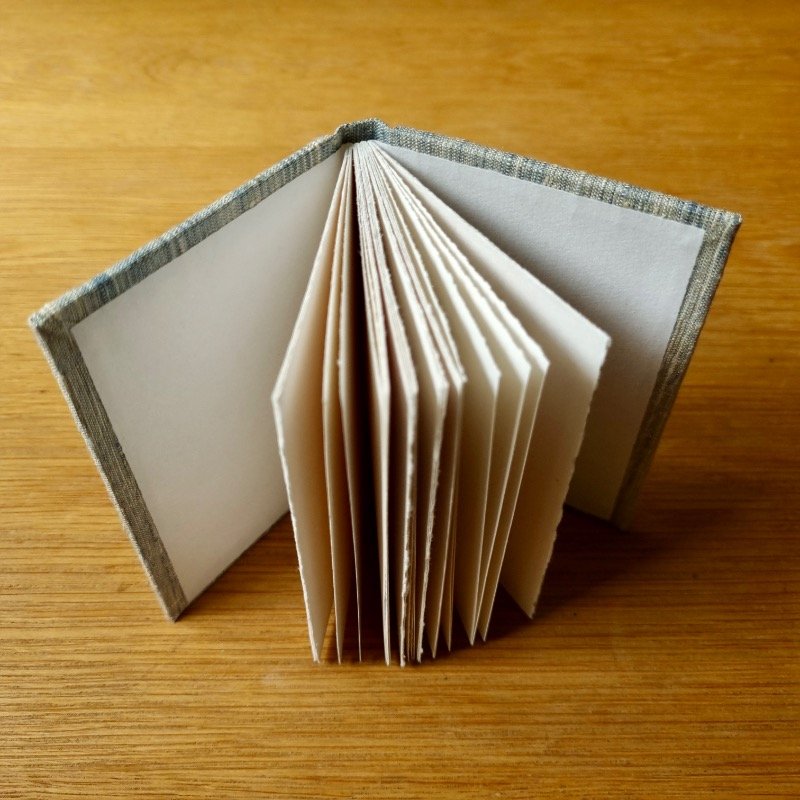 paperiaarre-kimono-notebook-6-2620260617_143902.jpg