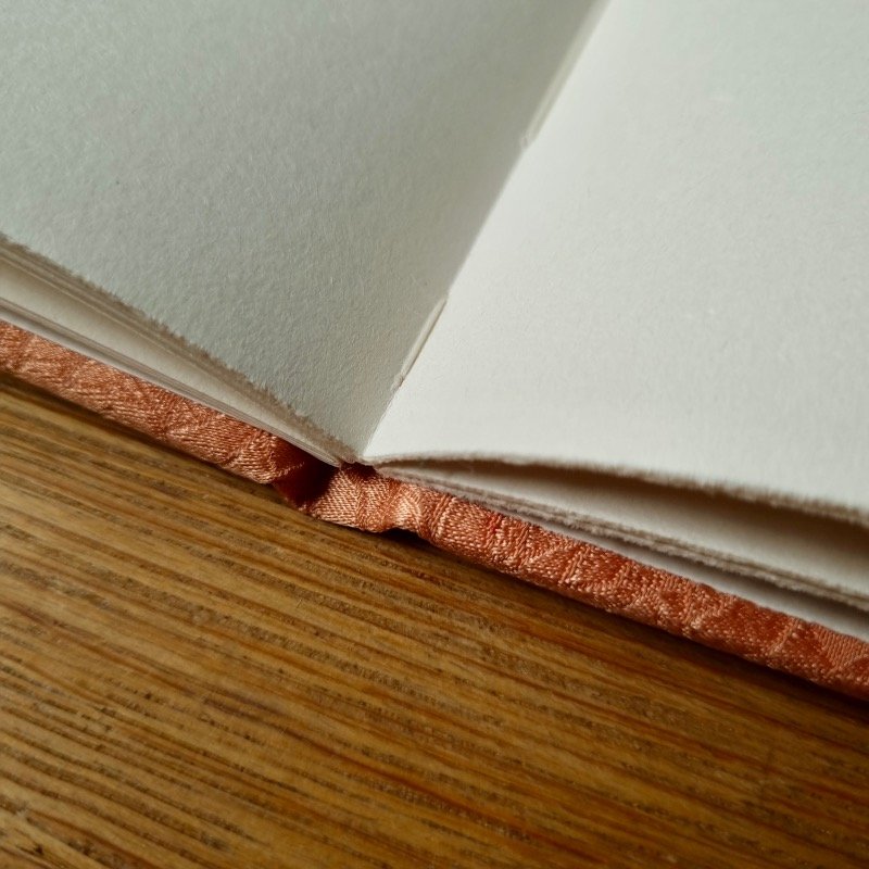 paperiaarre-kimono-notebook-6-2620260617_143815.jpg