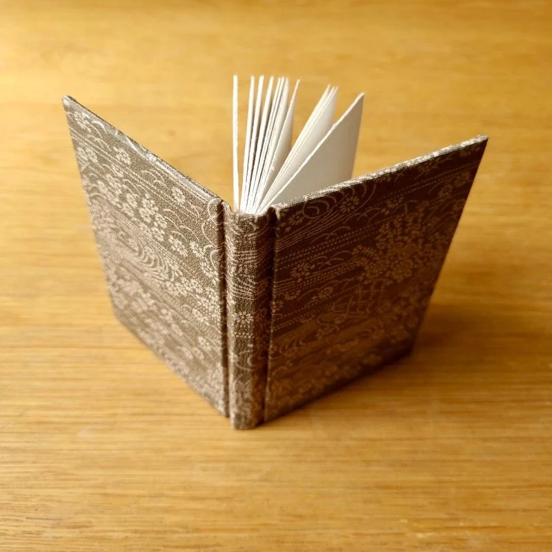 paperiaarre-kimono-notebook-6-2620260617_141939.jpg