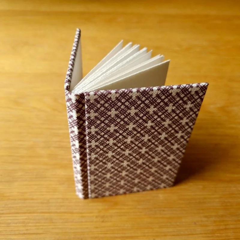 paperiaarre-kimono-notebook-6-2620260617_141804.jpg
