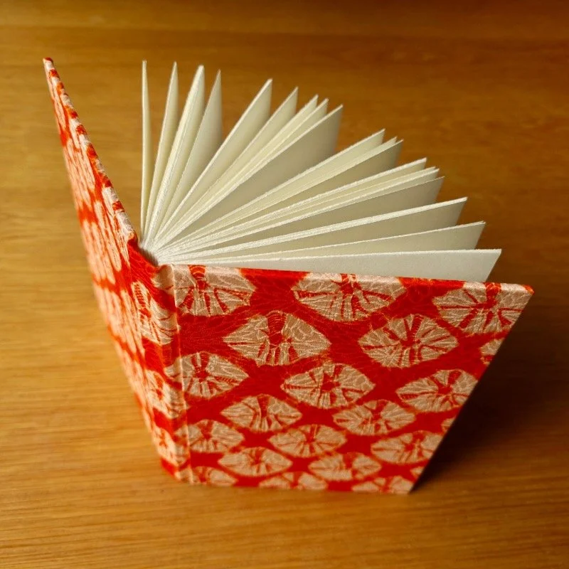 paperiaarre-kimono-notebook-6-2620260222_123924.jpg