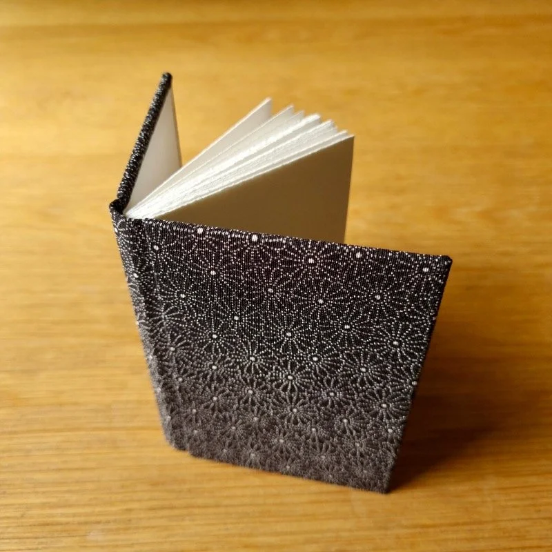 paperiaarre-kimono-notebook-6-2620260617_142700.jpg
