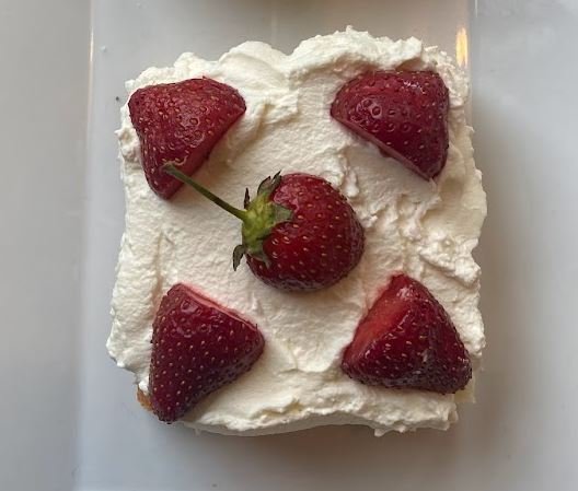 strawberry cake.JPG