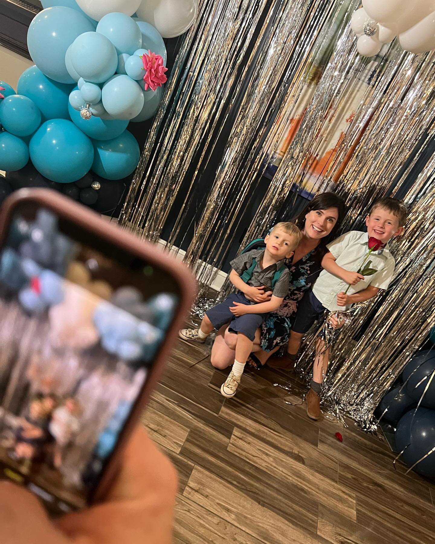 Annnnnnd 62 photos later&hellip;.we nailed Mother&rsquo;s Day.