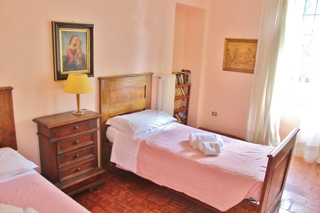 ww pink bedroom
