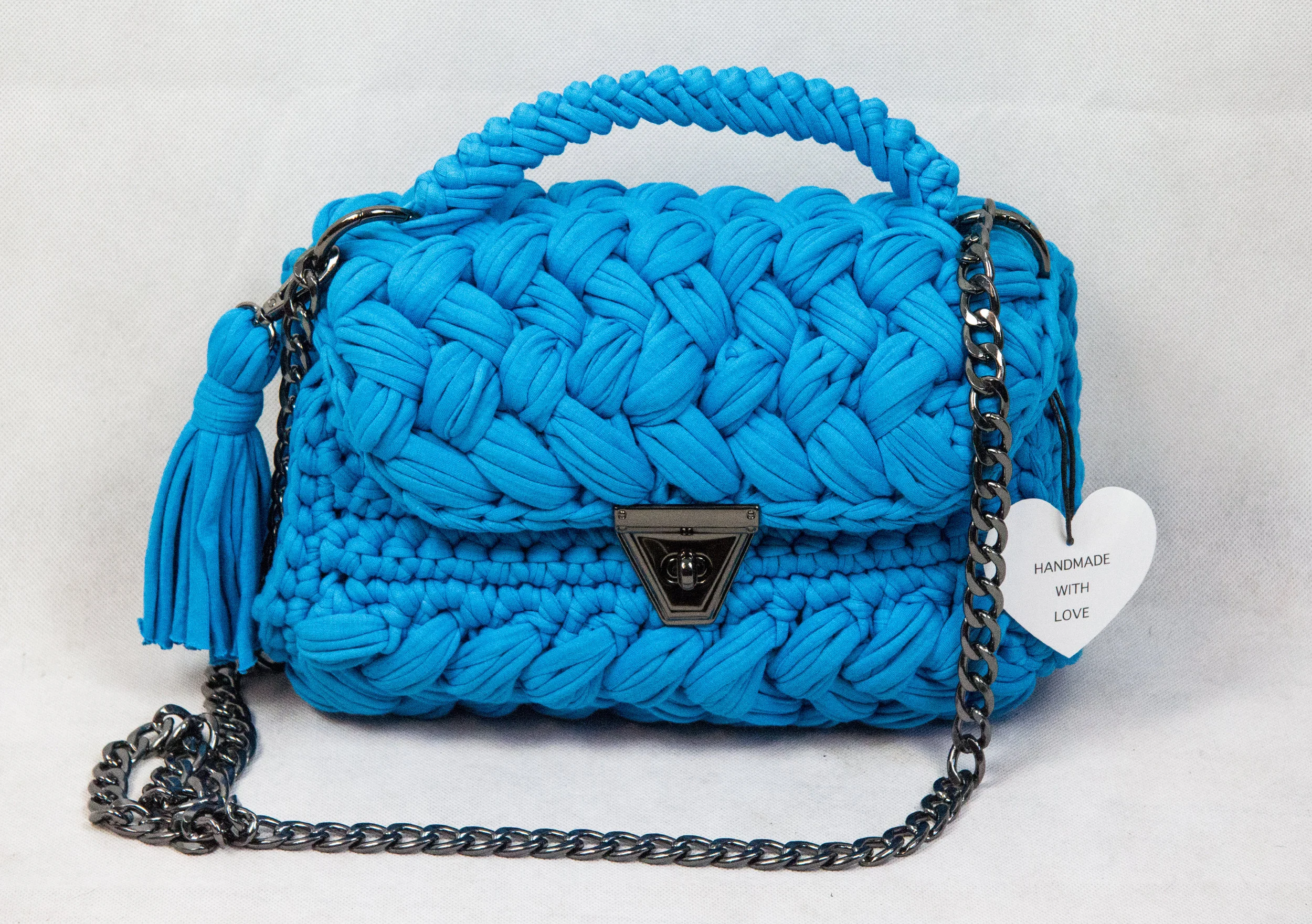 big-bag-blue-chain.jpg