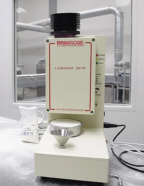 Flour Measurement Using Brirmose Luminar 3070 Benchtop