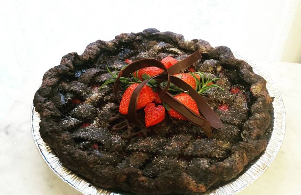 Strawberry with Dark Chocolate Lattice Crust