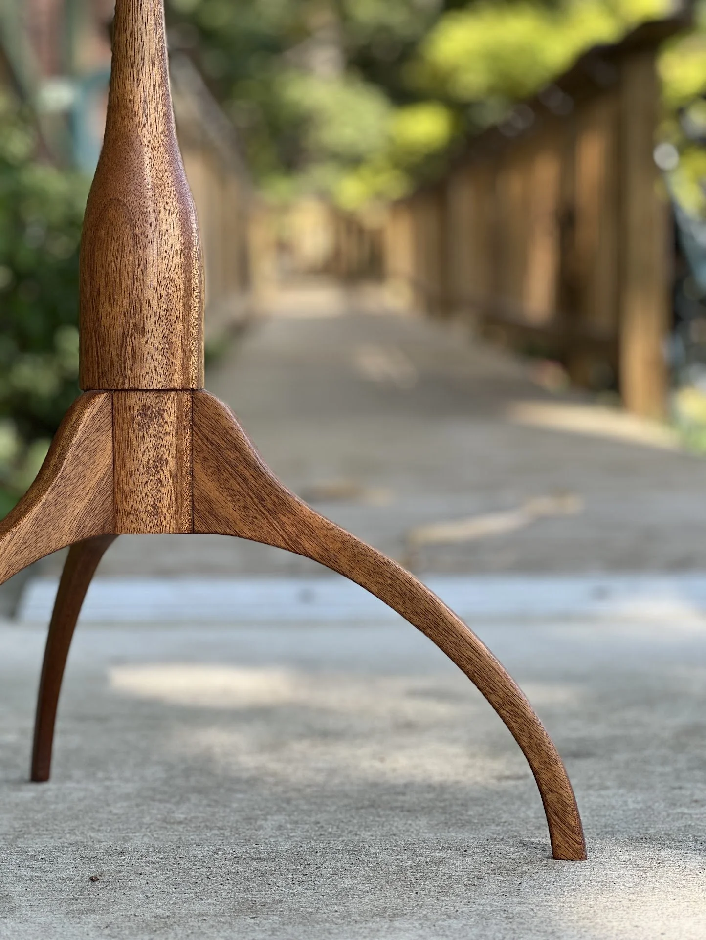Mahogony Pedestal Table Steve Skornicka 3.JPG
