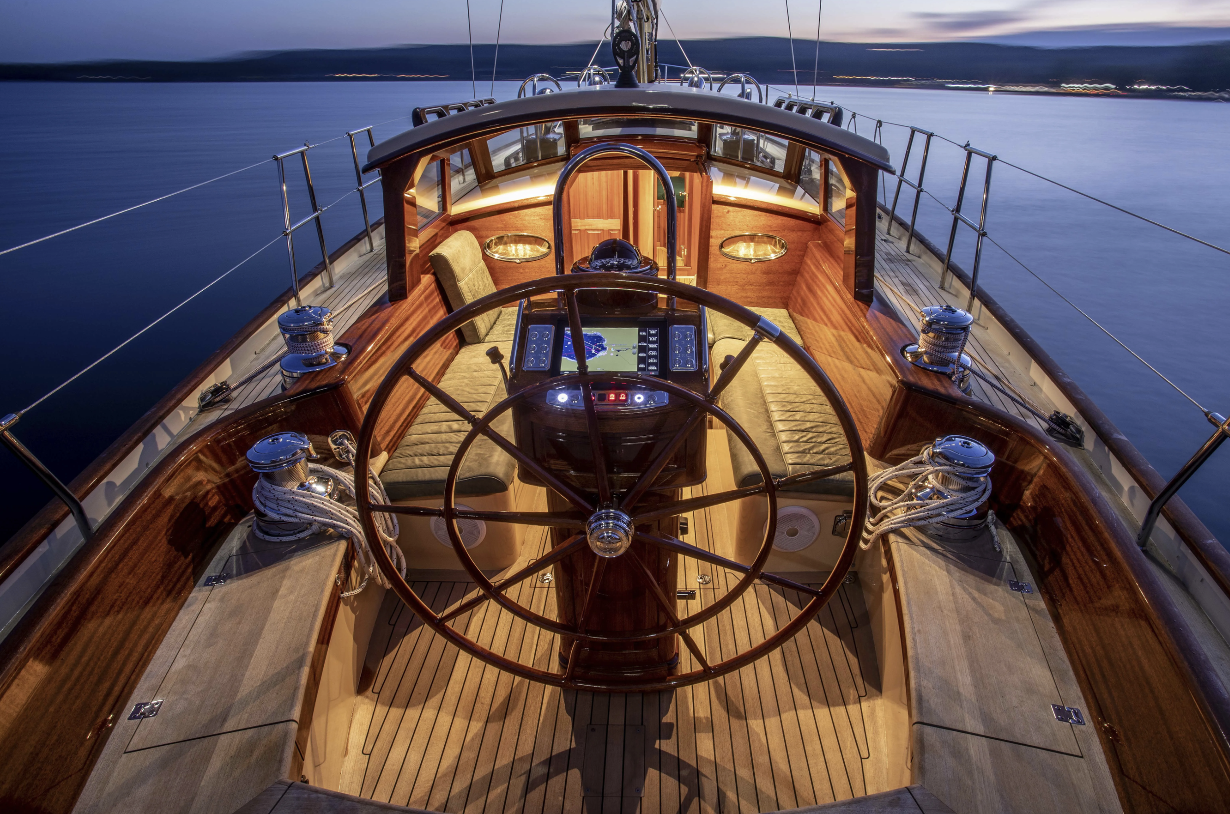 Van Dam Custom Boats - Apprenticeship