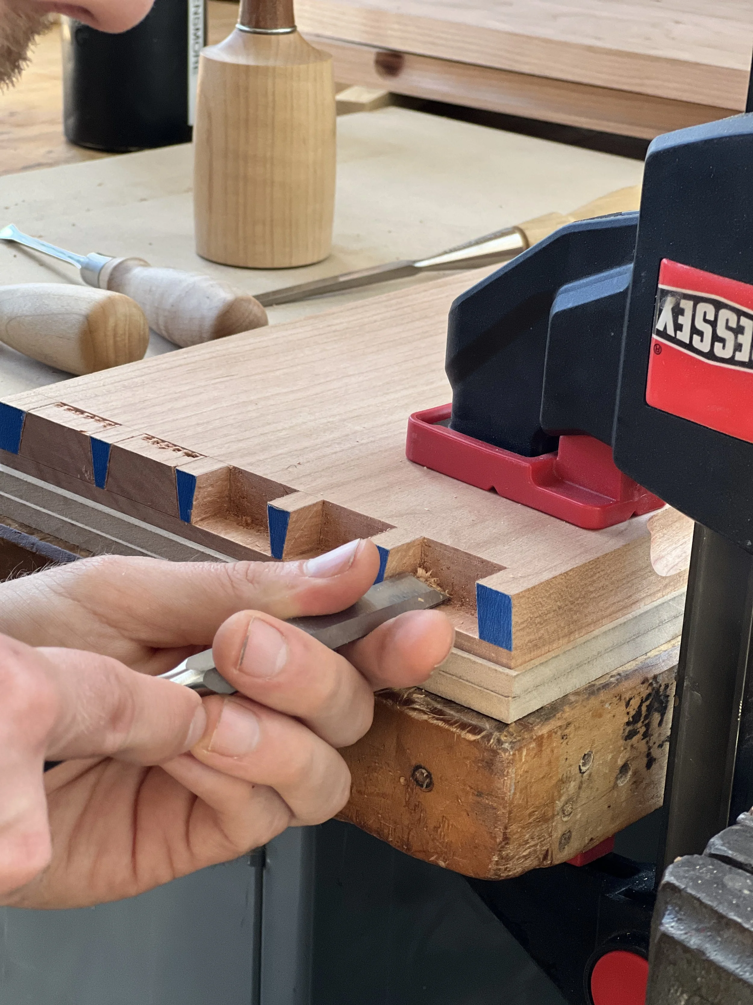 Peter dovetails.JPG