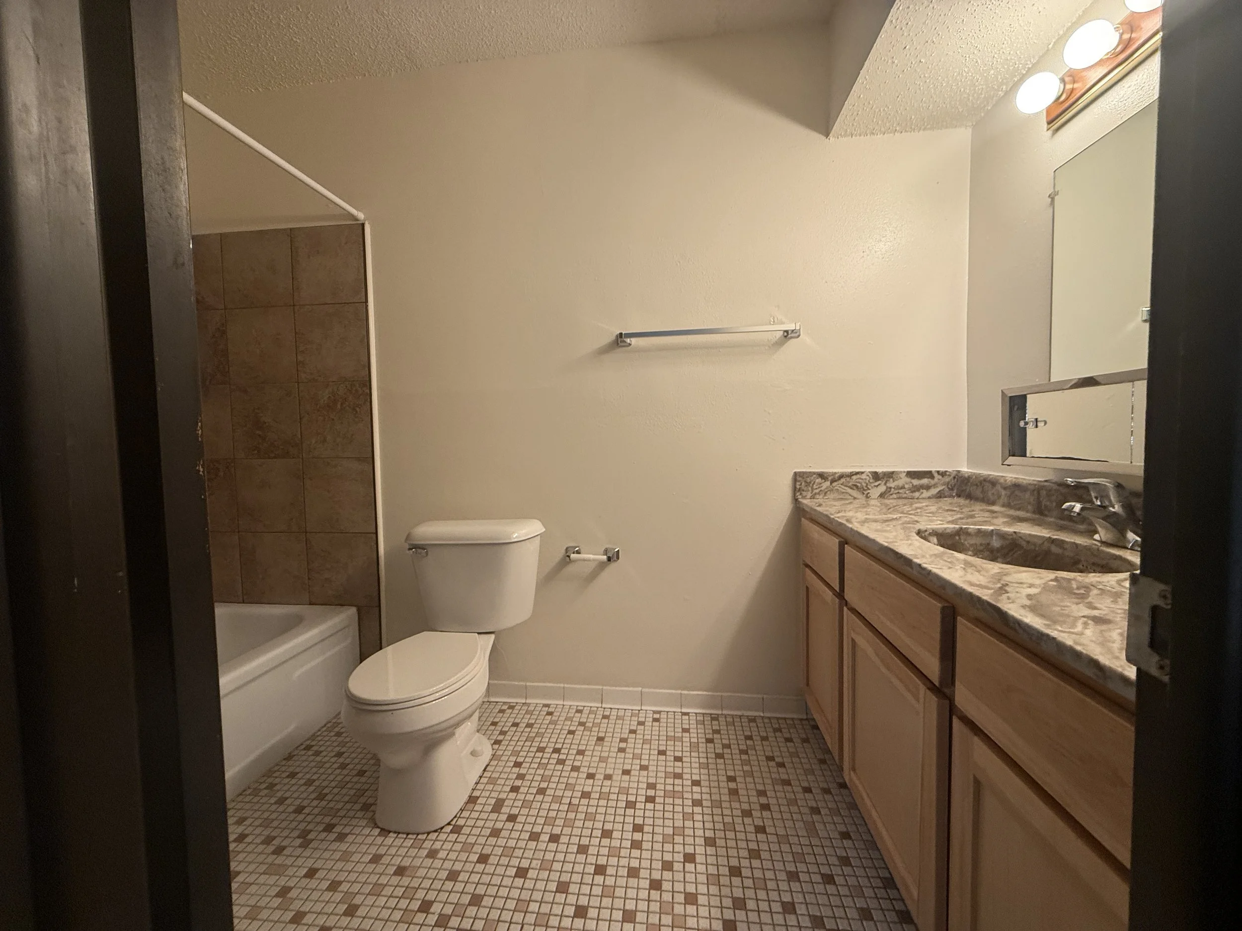 Adrian Apart Group Where to live in Adrian1.jpeg