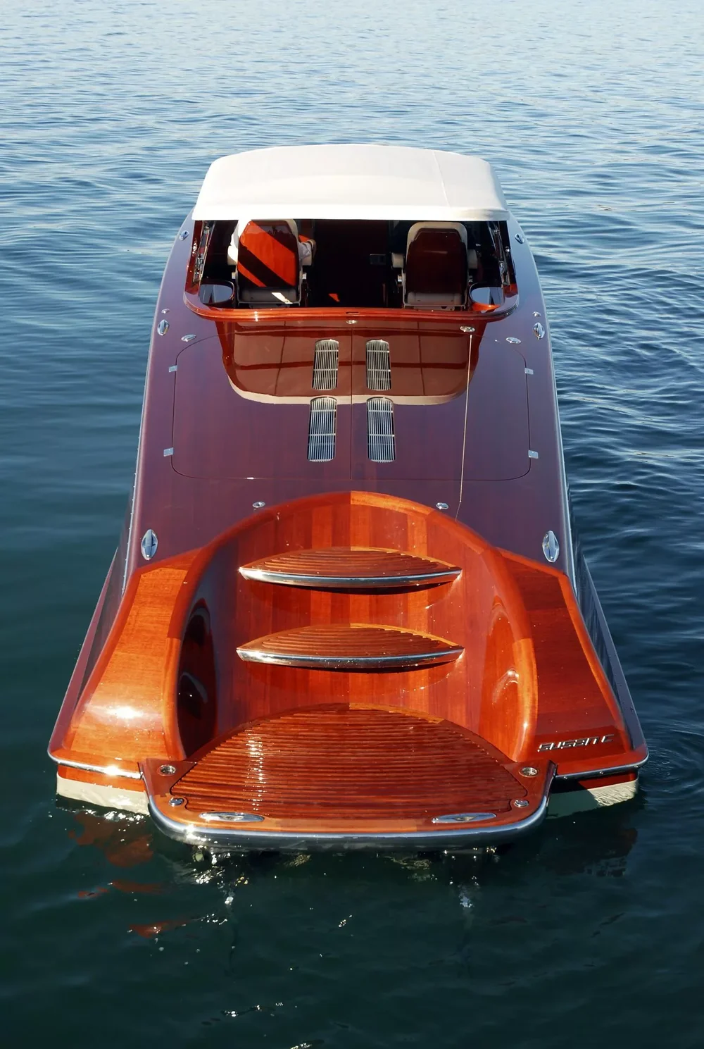Van Dam Boats 1.webp