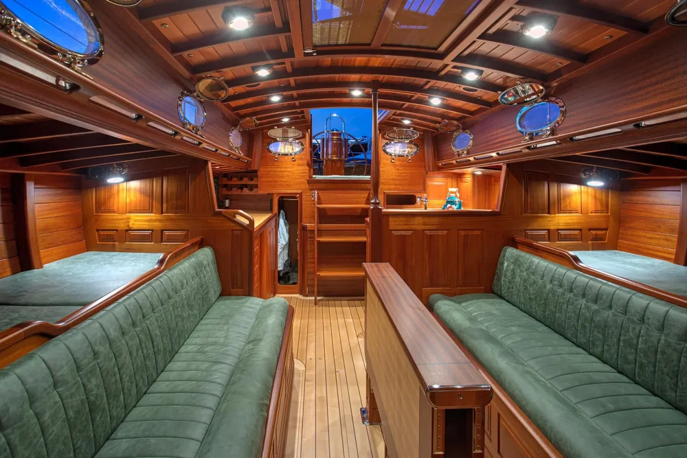Van Dam Boats 2.webp