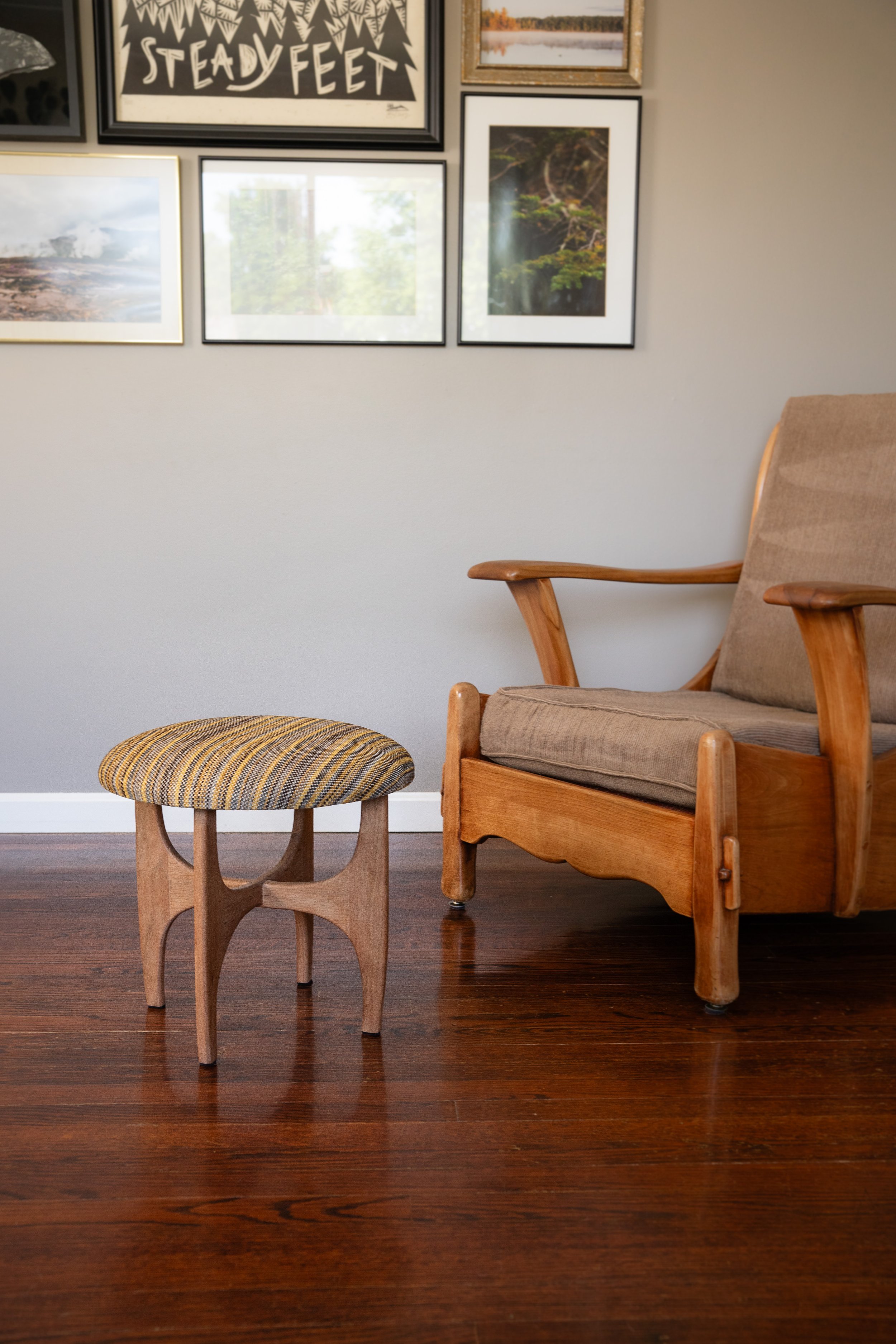 Jonkman-Stool 1.jpg