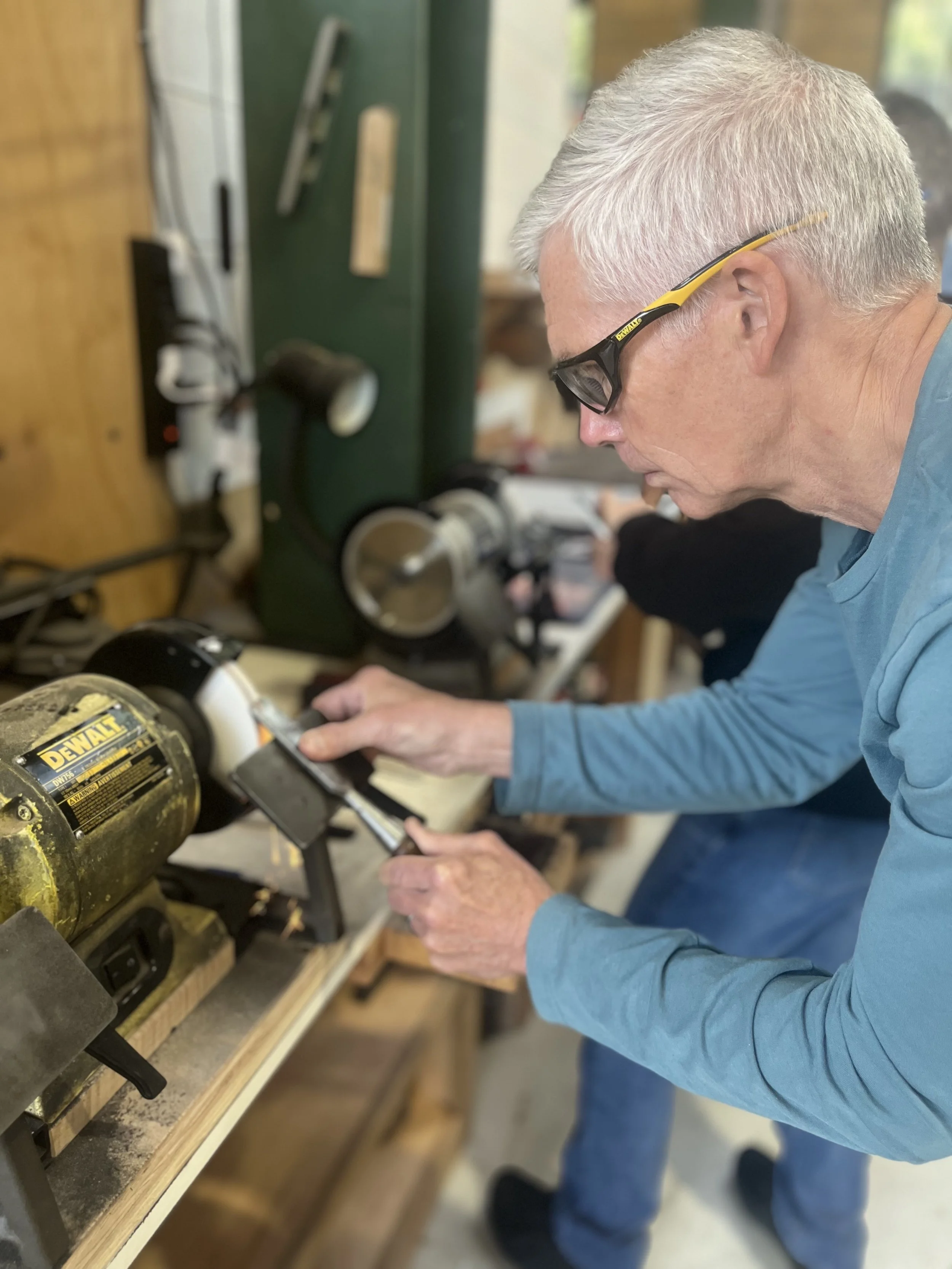 Sharpening Chisels and Planes