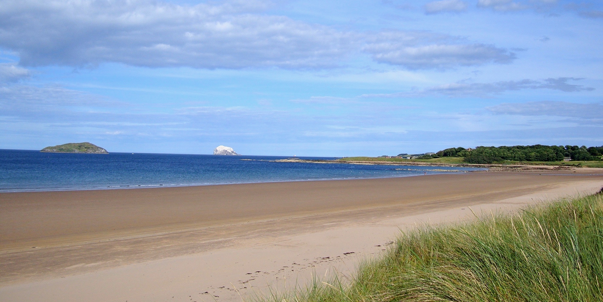 Magnificent beaches all along the golf course. You can walk for miles. Thats the famous Bass Rock in the back ground.