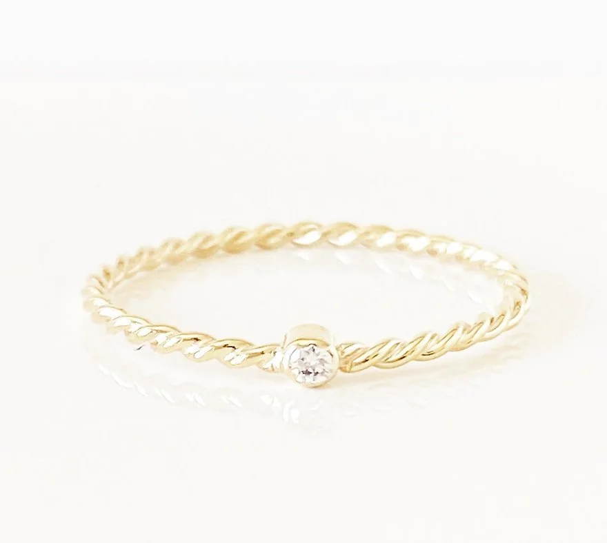 twistd diamon ring .jpeg