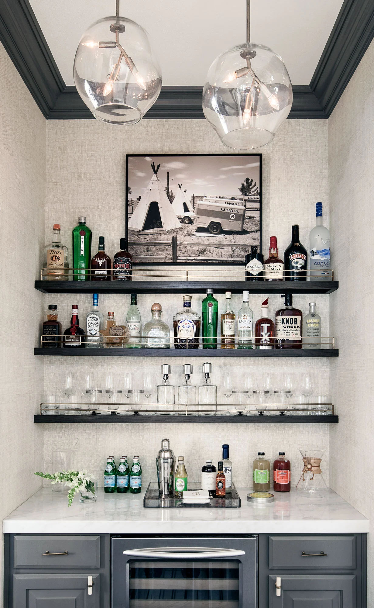 7623_Bryn_Mawr-Bar-copy-Web.jpg