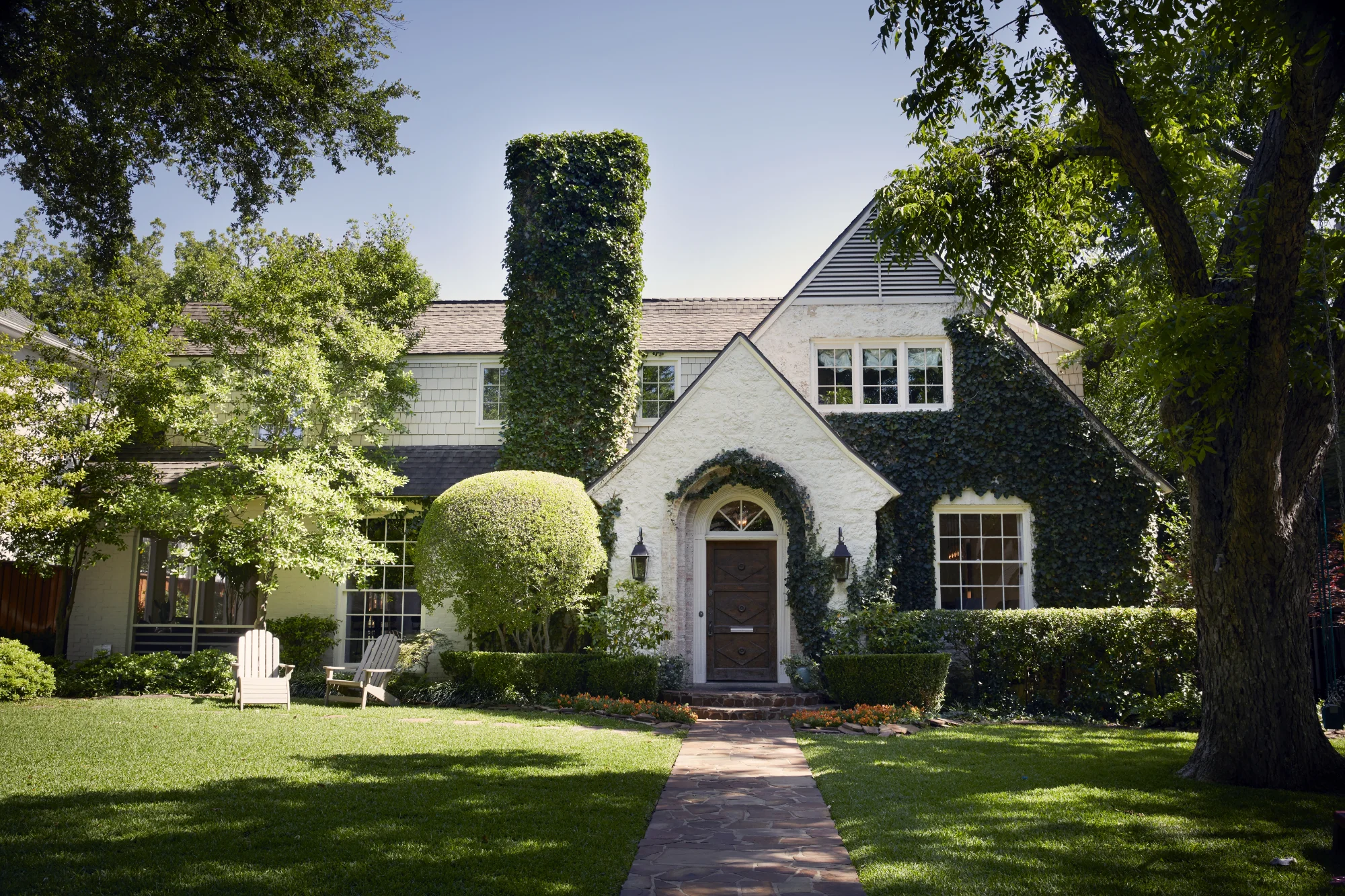 3249_Bryn_Mawr-Front.jpg