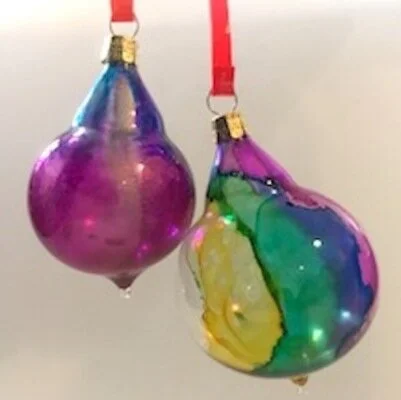 carousel_alcohol_ink_orn_duo_on_ribbon.jpg
