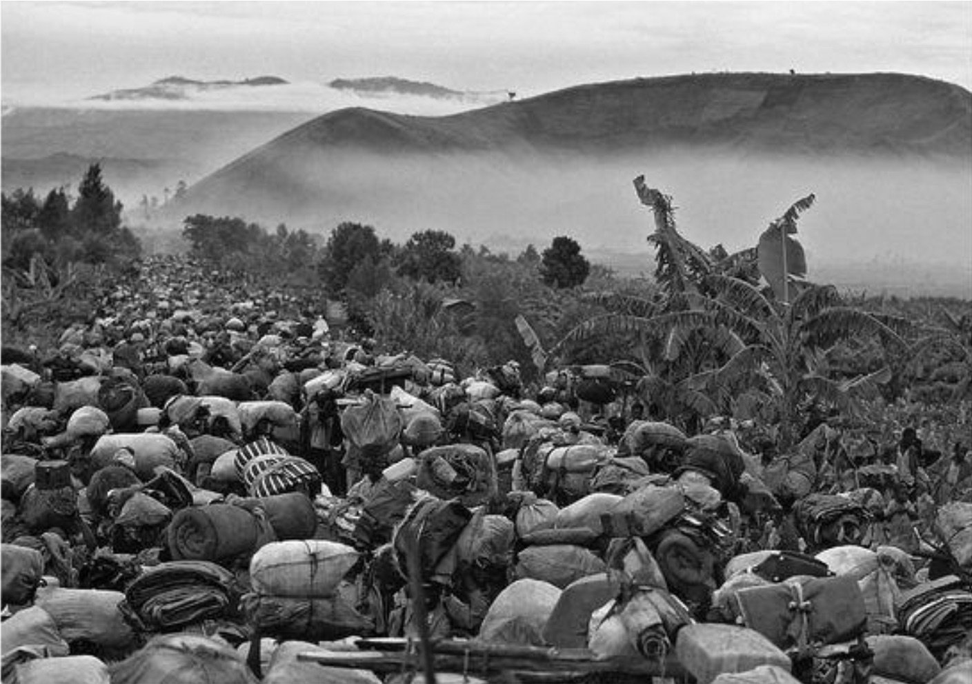 Hutu Exodus from DRC to Rwanda.jpeg