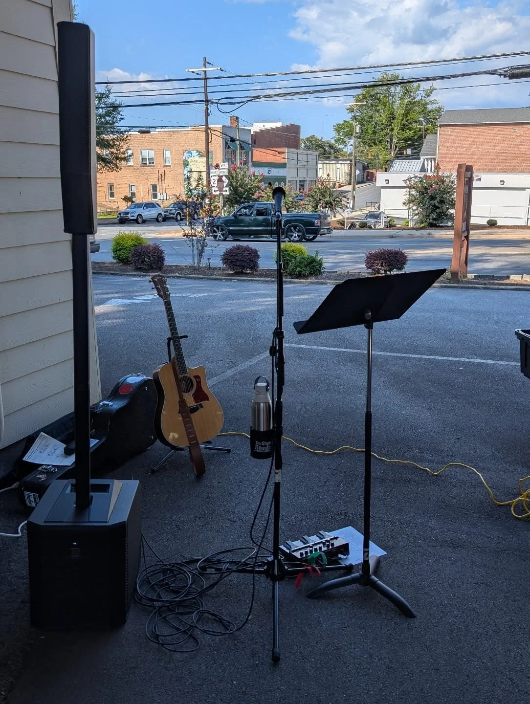 It's an incredibly beautiful morning here in Elkin, NC! Come on out to the Farmer's Market. The vendors have some incredible produce and local arts and crafts for sale, and I'm providing the soundtrack!!!