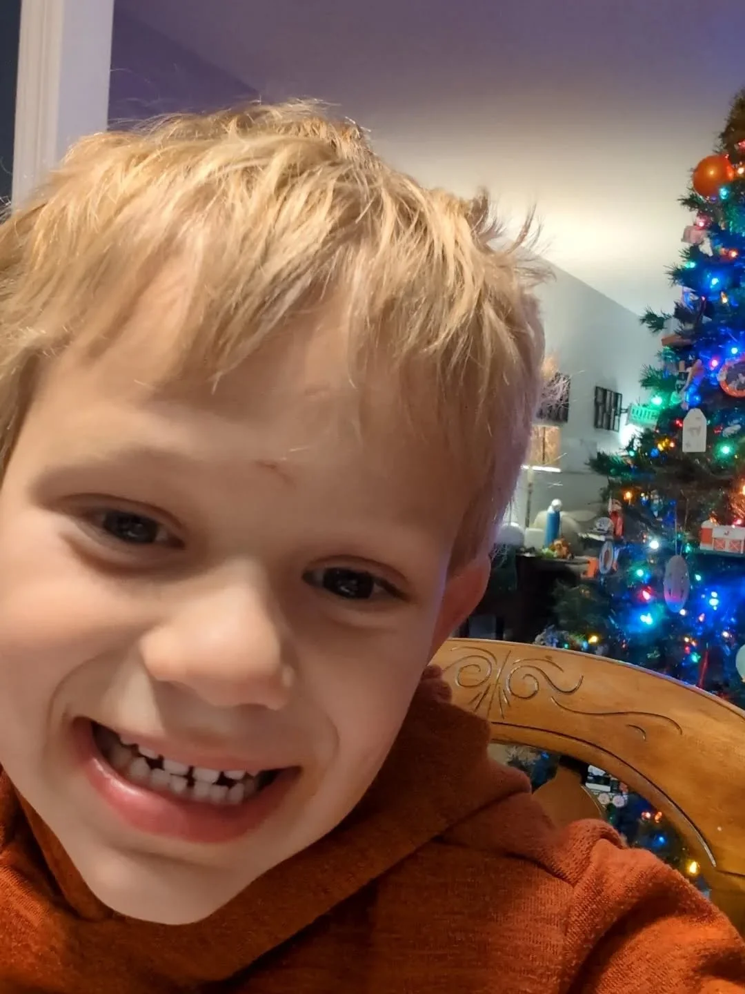 @thearcadianwild if you're taking requests for tomorrow night's BTLOG show in Spartanburg, this guy would like to hear "Rain Clouds" live!