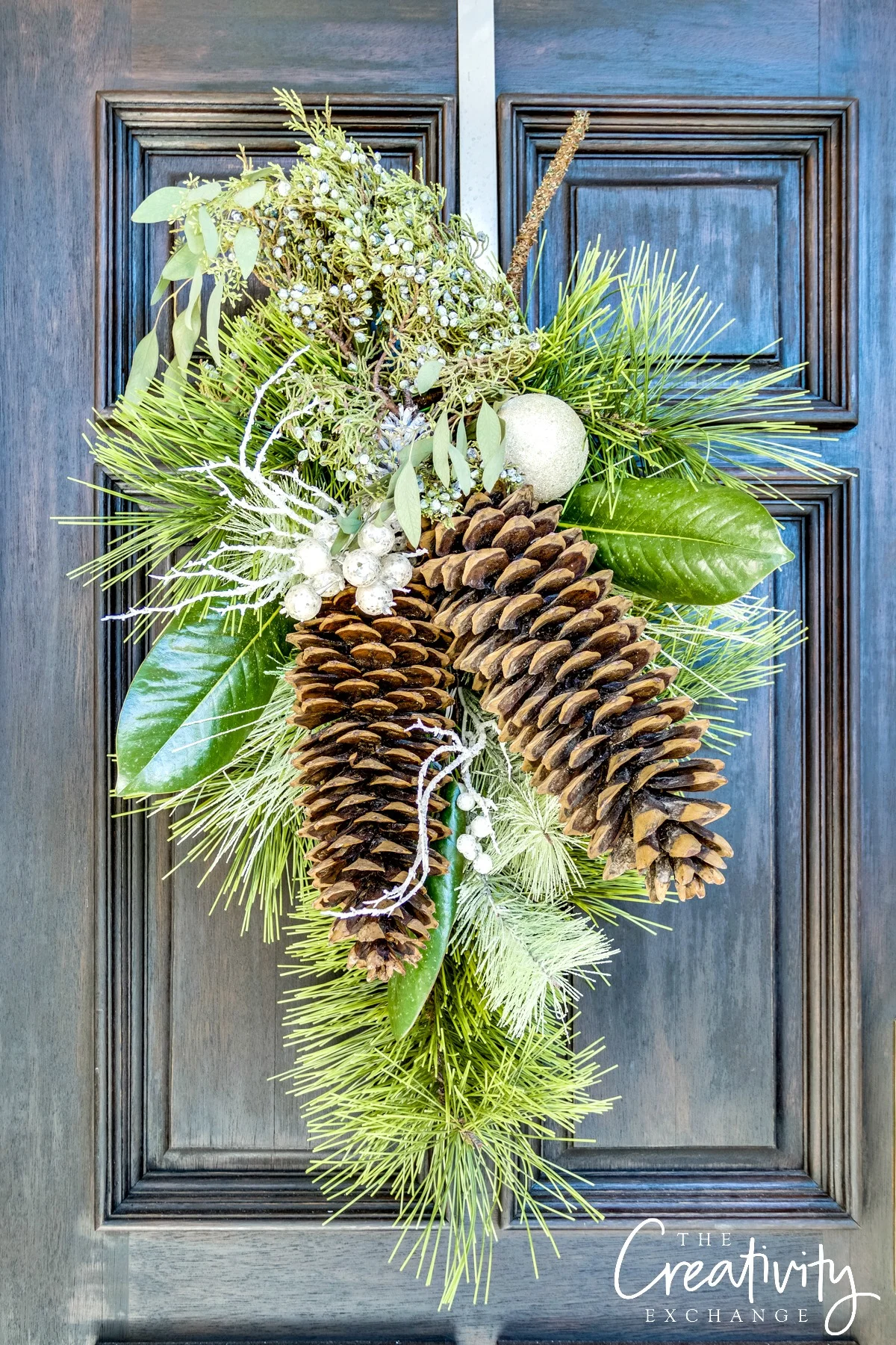 How I love using what you can find in nature. This is such a nice alternative to a wreath.