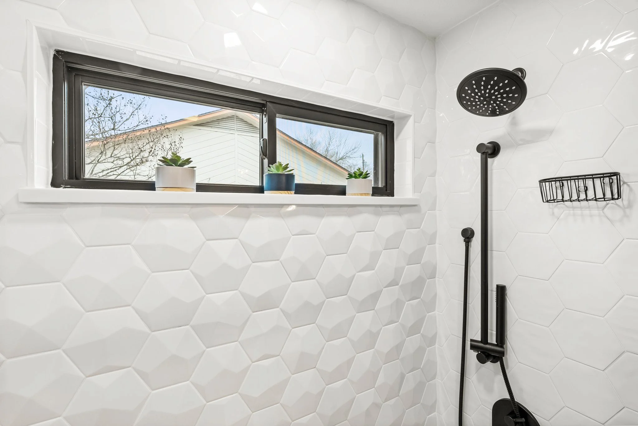 18-web-or-mls-1402-w-creek-loop copy.jpg