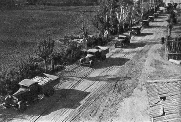 Auto Battalion convoy enroute