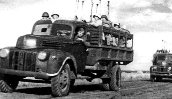 Ford 6 with ATR units.jpg