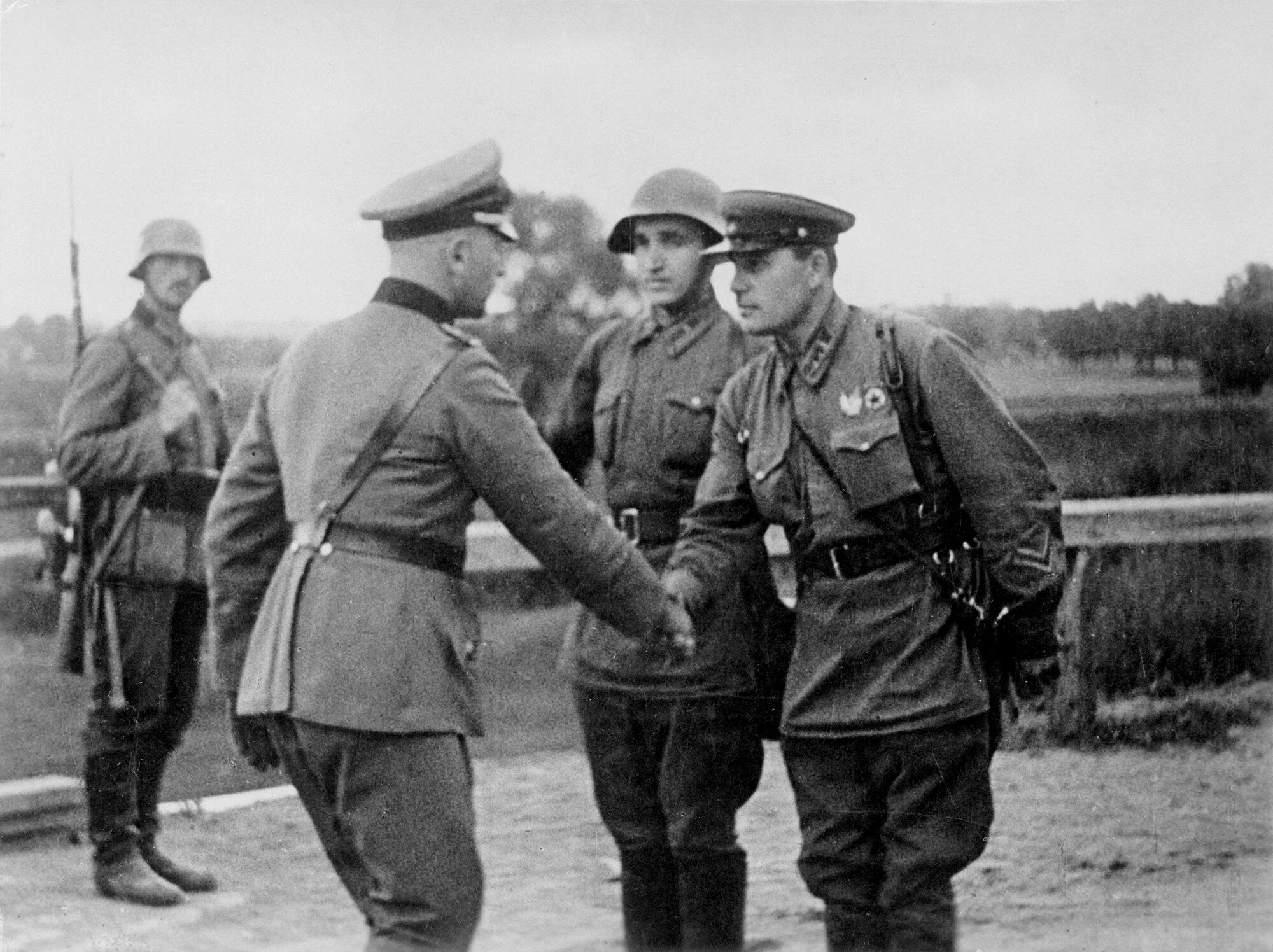 A Who Dunnit of the Soviet-German War - an exercise in source materials