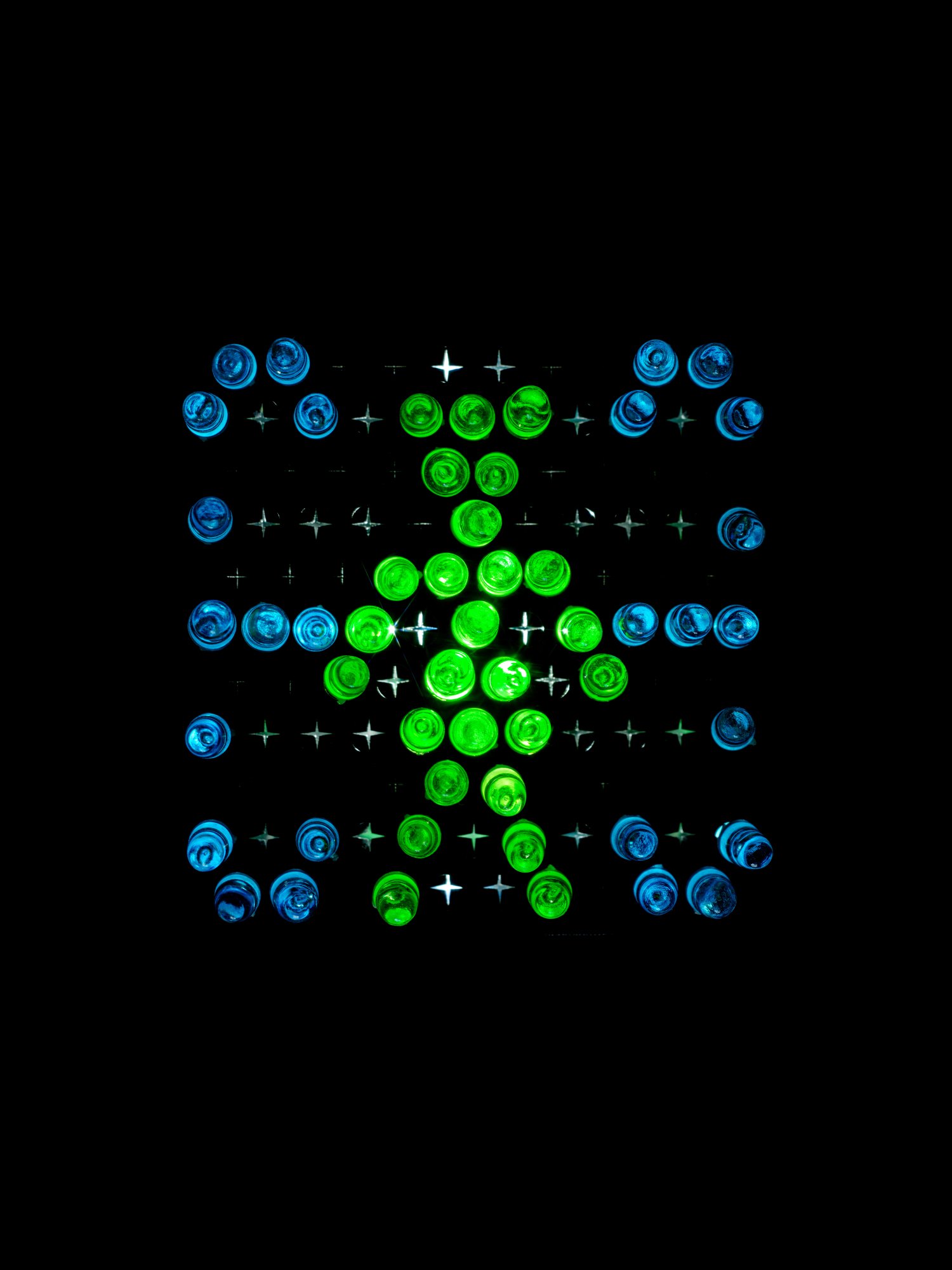 test32x2bl.jpg