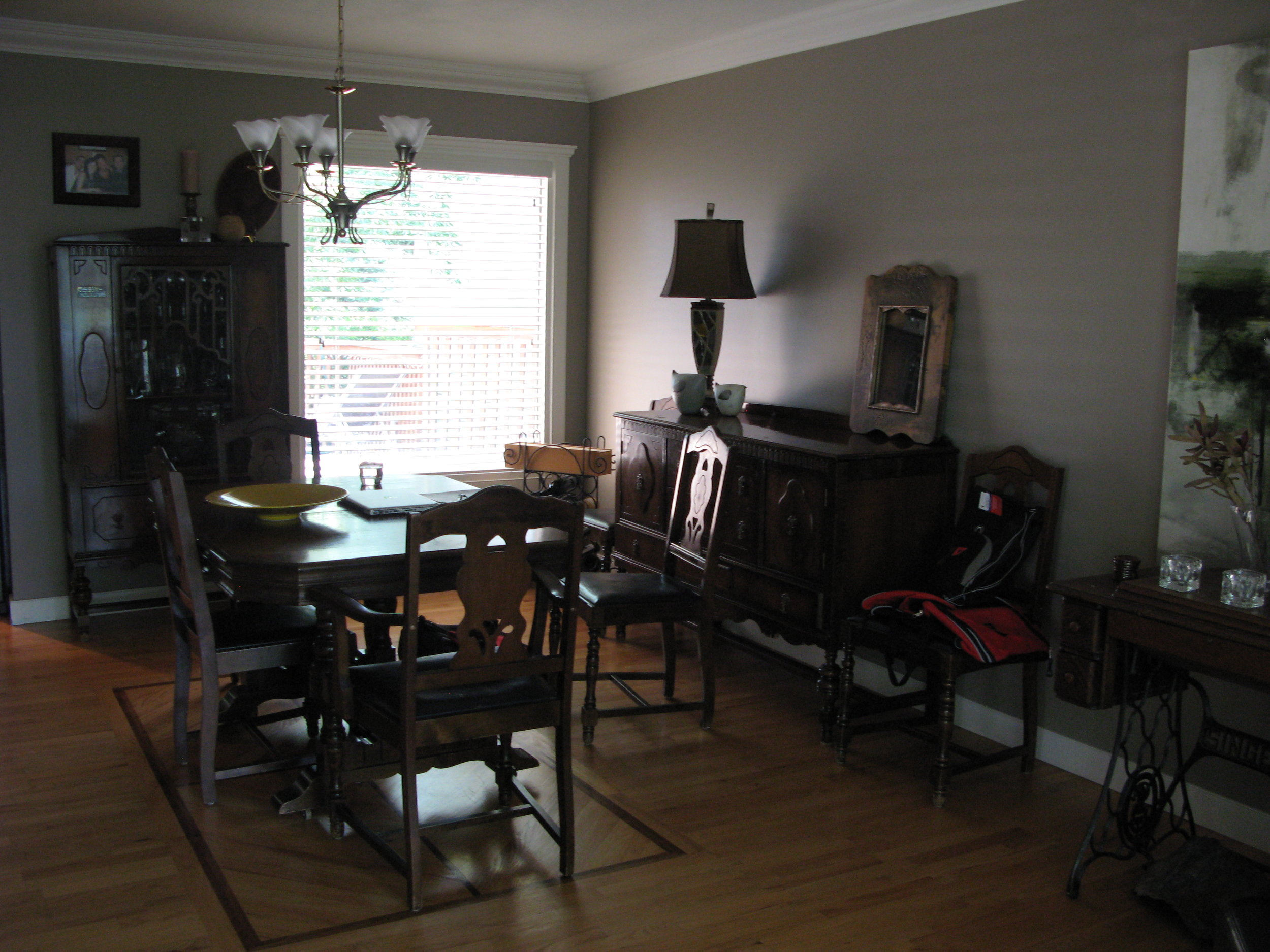 dining room before (home 3)