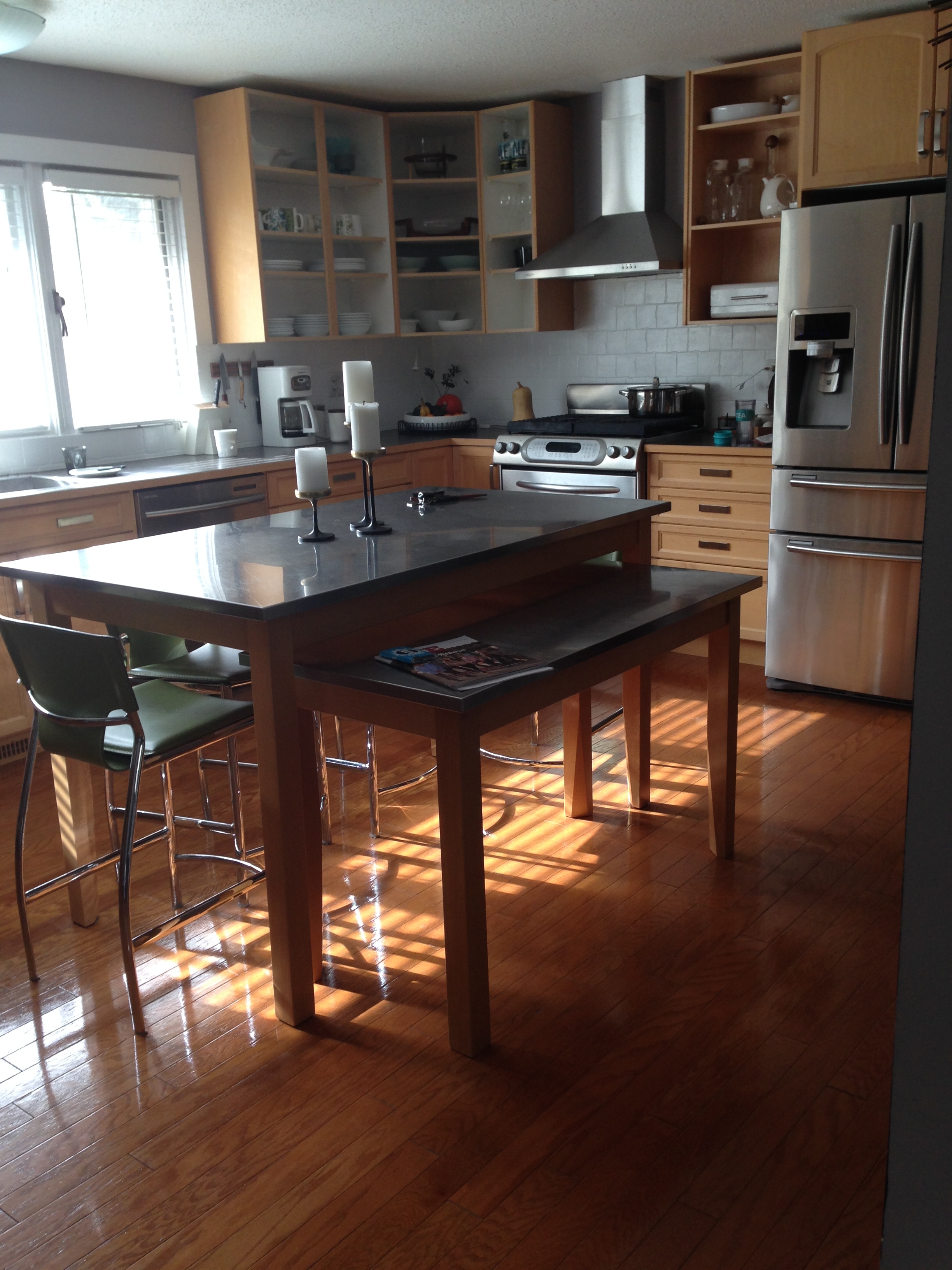 kitchen before (home 2)