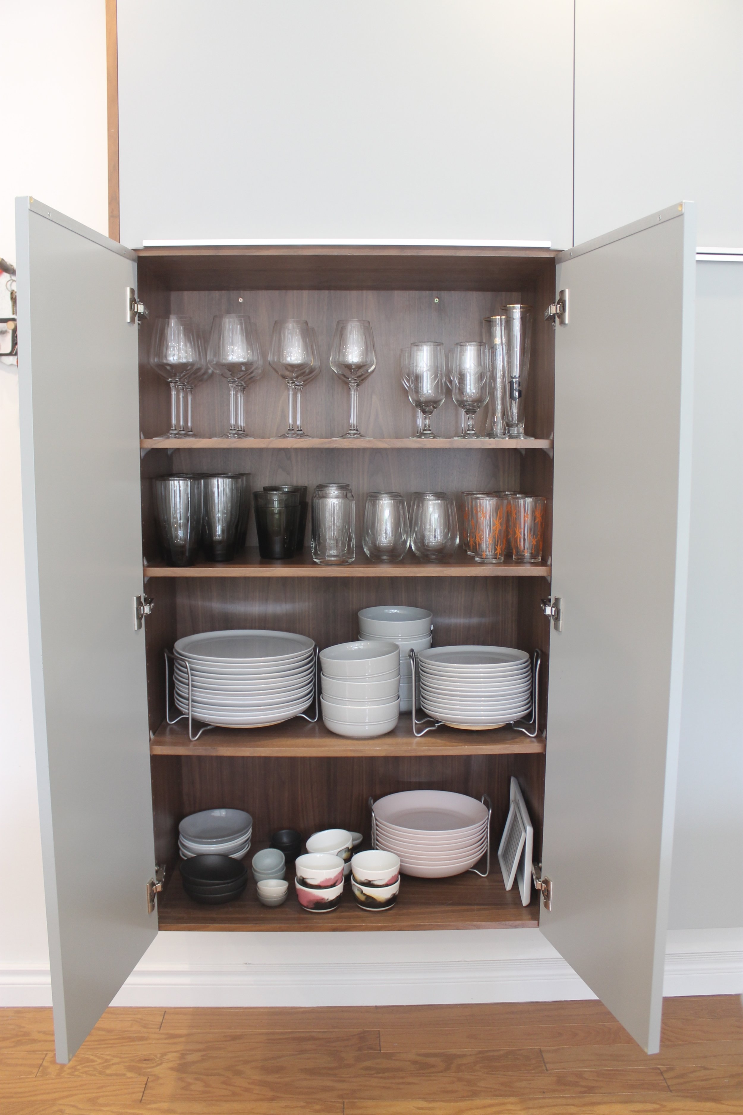 kitchen organization after (home 1)