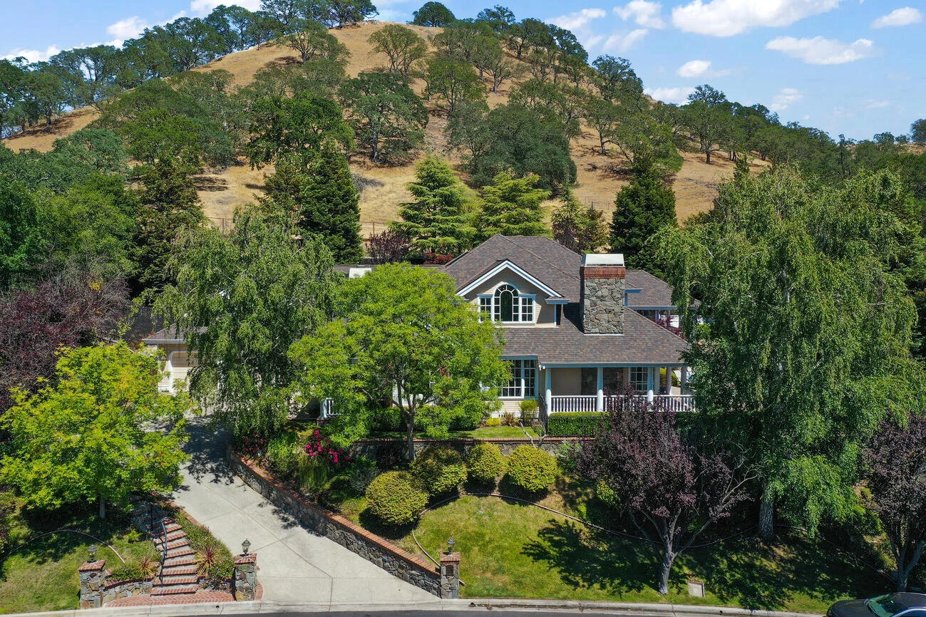 Homes For Sale in Lamorinda & East Bay — Meredith Peterson Homes